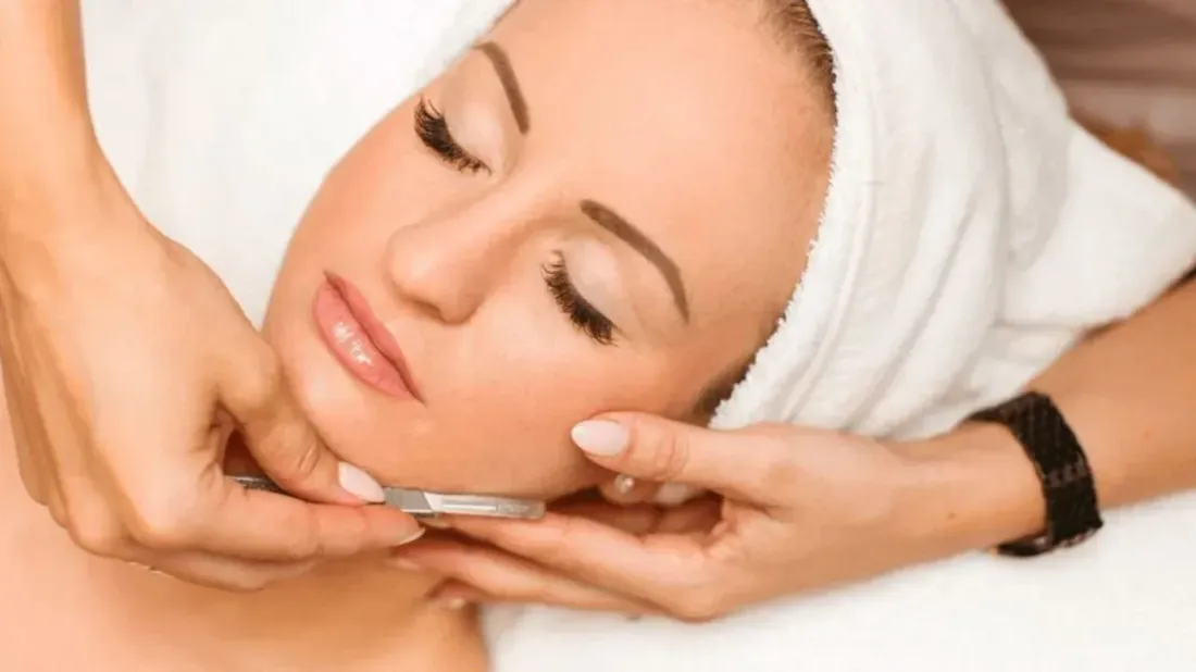 Blue Light Acne Clarifying Facial